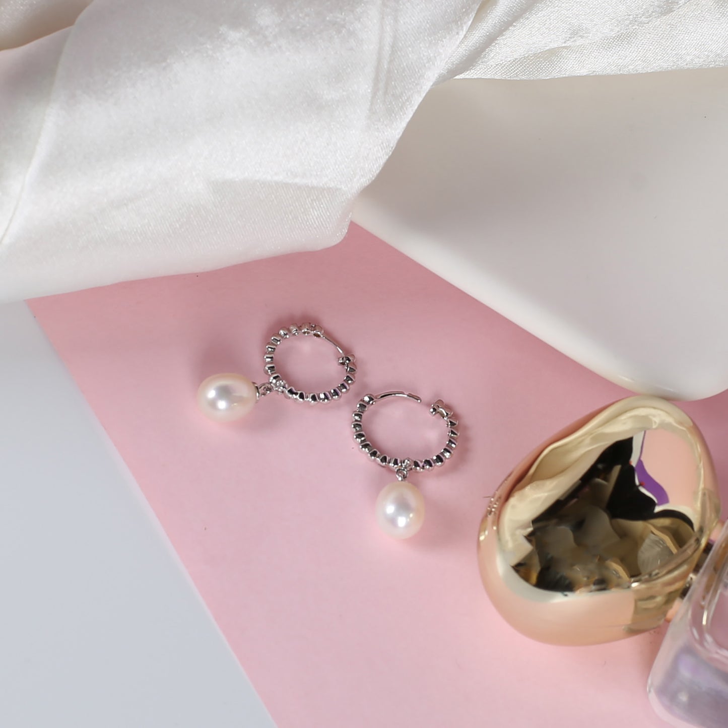 Boucles D'Oreilles Pendantes En Perles Blanches
