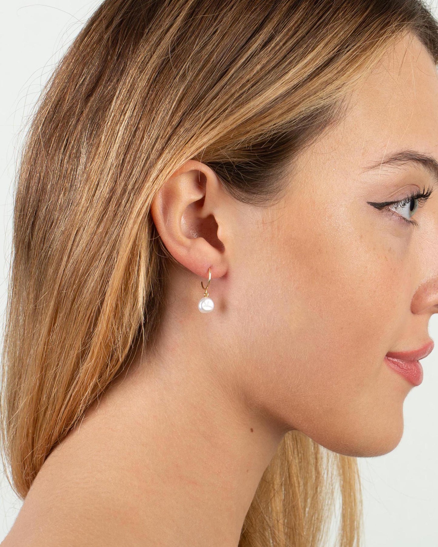 CHERRY EARRINGS