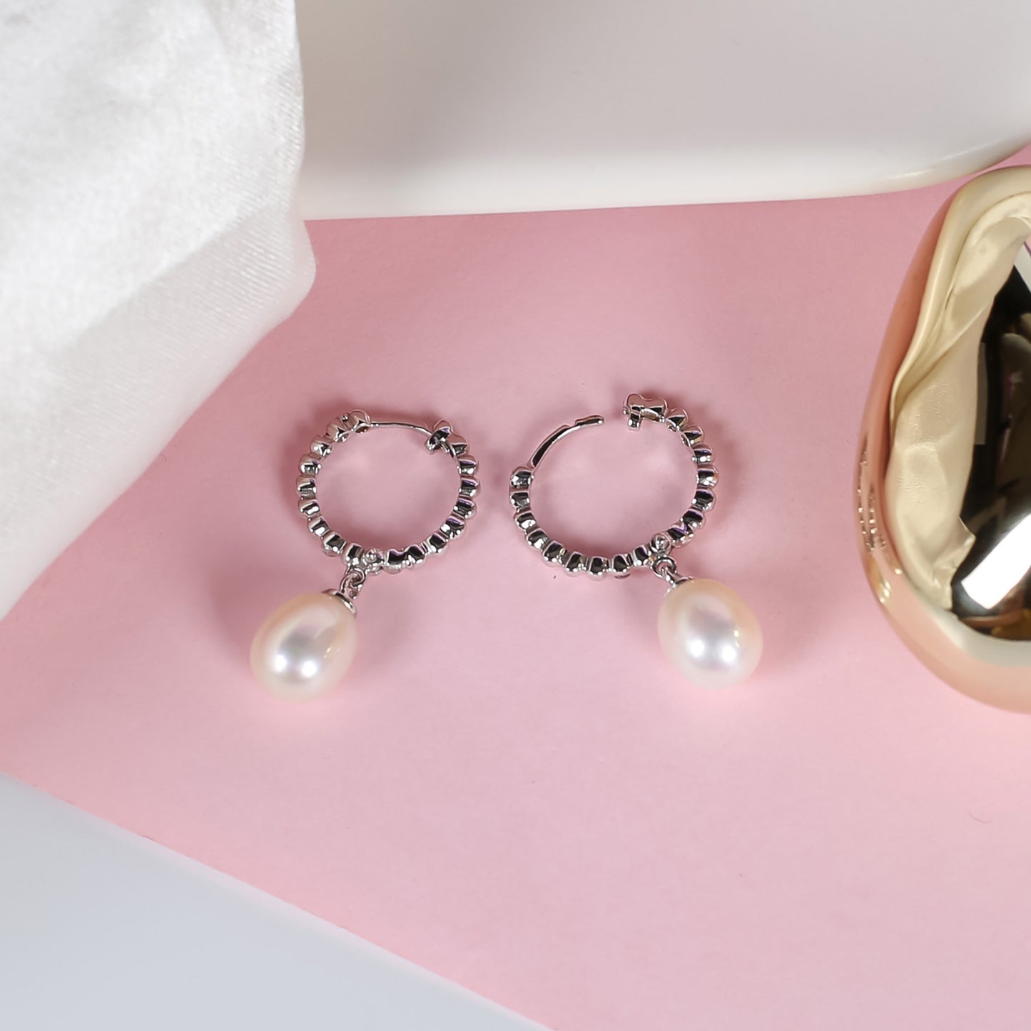 Boucles D'Oreilles Pendantes En Perles Blanches